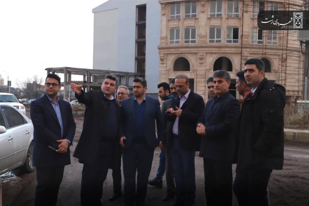 بازدید میدانی سرپرست شهرداری رشت از پروژه بازگشایی مسیر امام علی (ع)