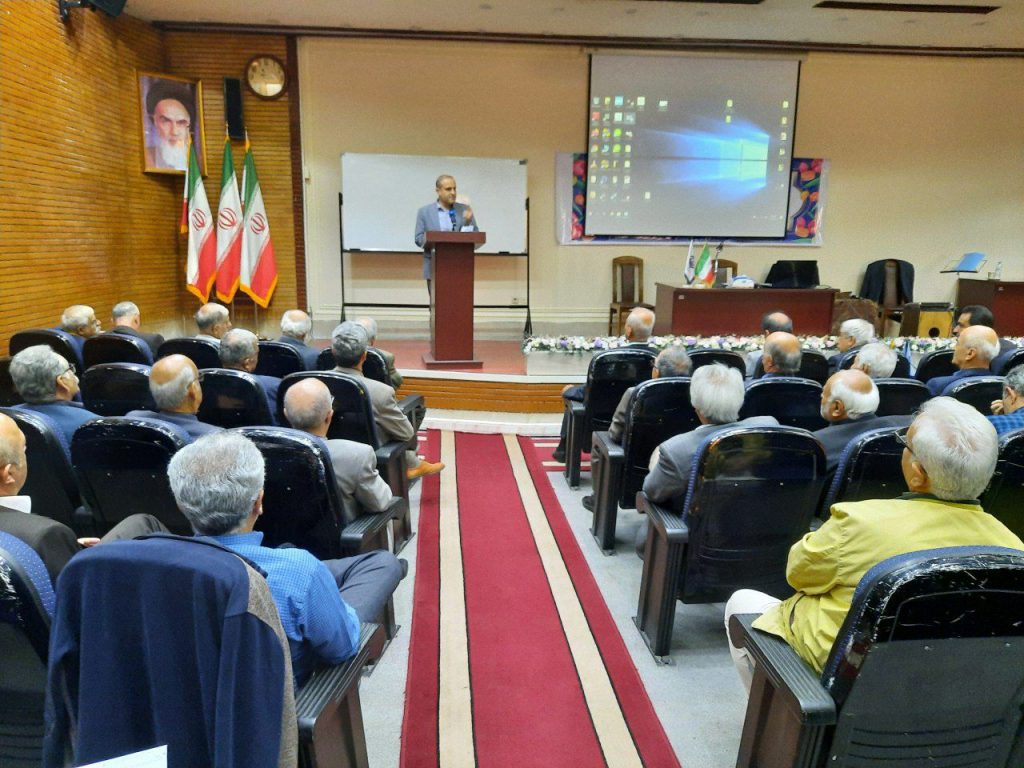 ارتقاء سطح سواد سلامت سالمندان و بازنشستگان از برنامه های سازمان تامین اجتماعی است