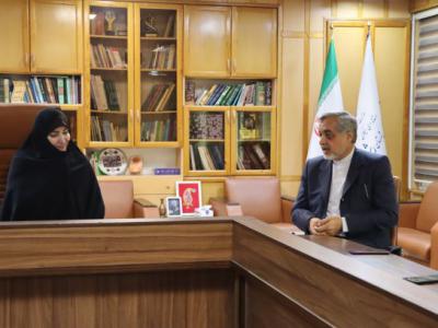 یک معلم، فرماندار رشت شد / حرکت نمادین برای پاسداشت مقام معلم
