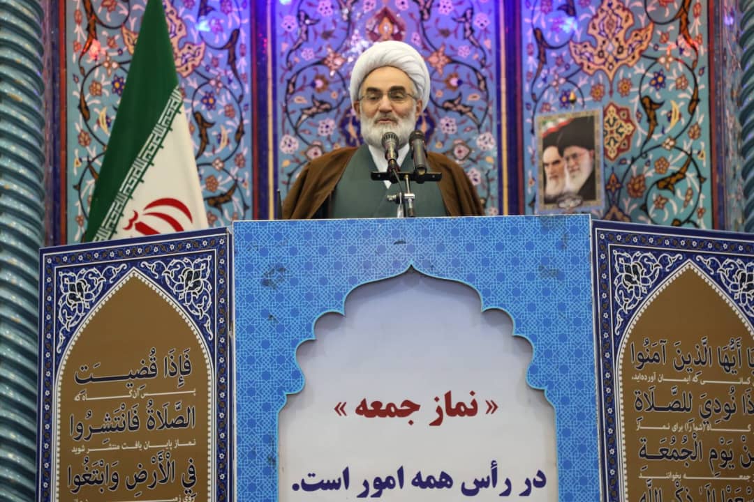 خانواده‌ها ازدواج را برای جوانان تسهیل کنند/هدیه امیر قطر به ترامپ، خیانت به آرمان‌های اسلامی است/تأکید امام جمعه رشت بر ساده‌زیستی مسؤولان و پرهیز از اسراف