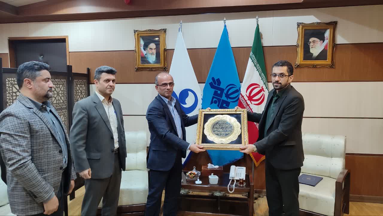 تقدیر مدیرکل راهداری و حمل و نقل جاده ای گیلان از صدا و سیما مرکز گیلان به‌پاس همراهی در پویش «نه به تصادف»
