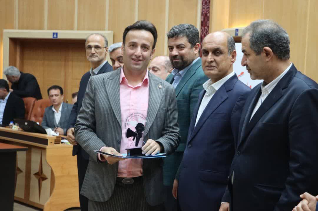 امین بشارتی مدیر روابط عمومی منابع طبیعی و آبخیزداری استان گیلان به عنوان روابط عمومی برتر دست یافت