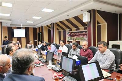 برگزاری جلسه جانمایی مشتركین استان با حضور مدیران و رابطین GIS مناطق و انتخاب سه امور برتر