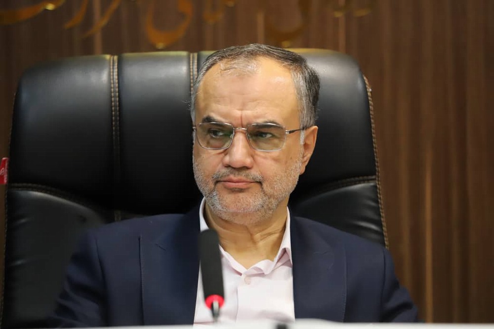 هفته دفاع مقدس، یادآور غیرت، ایمان و ایثار ملت ایران است / ریختن آسفالت بر روی منهول های فاضلاب/ واگذاری پارک‌ها به بخش خصوصی/ تقدیر از برگزار کنندگان دومین کنگره هشت هزار شهید گیلان