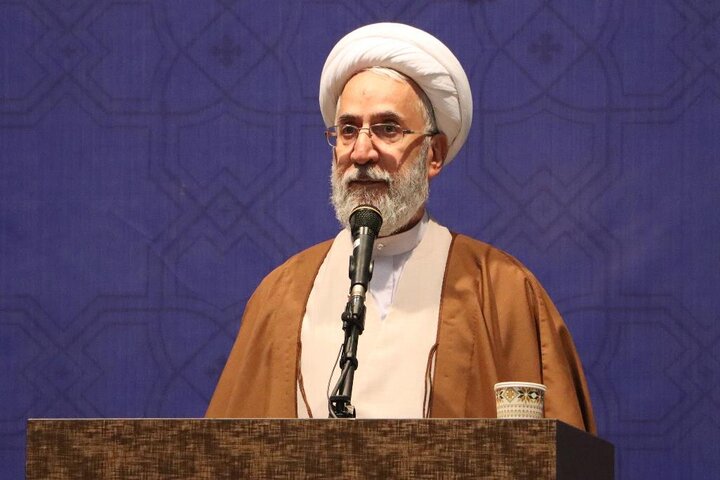 موحدی آزاد: دشمن به دنبال تضعیف غیرت دینی و ملی است