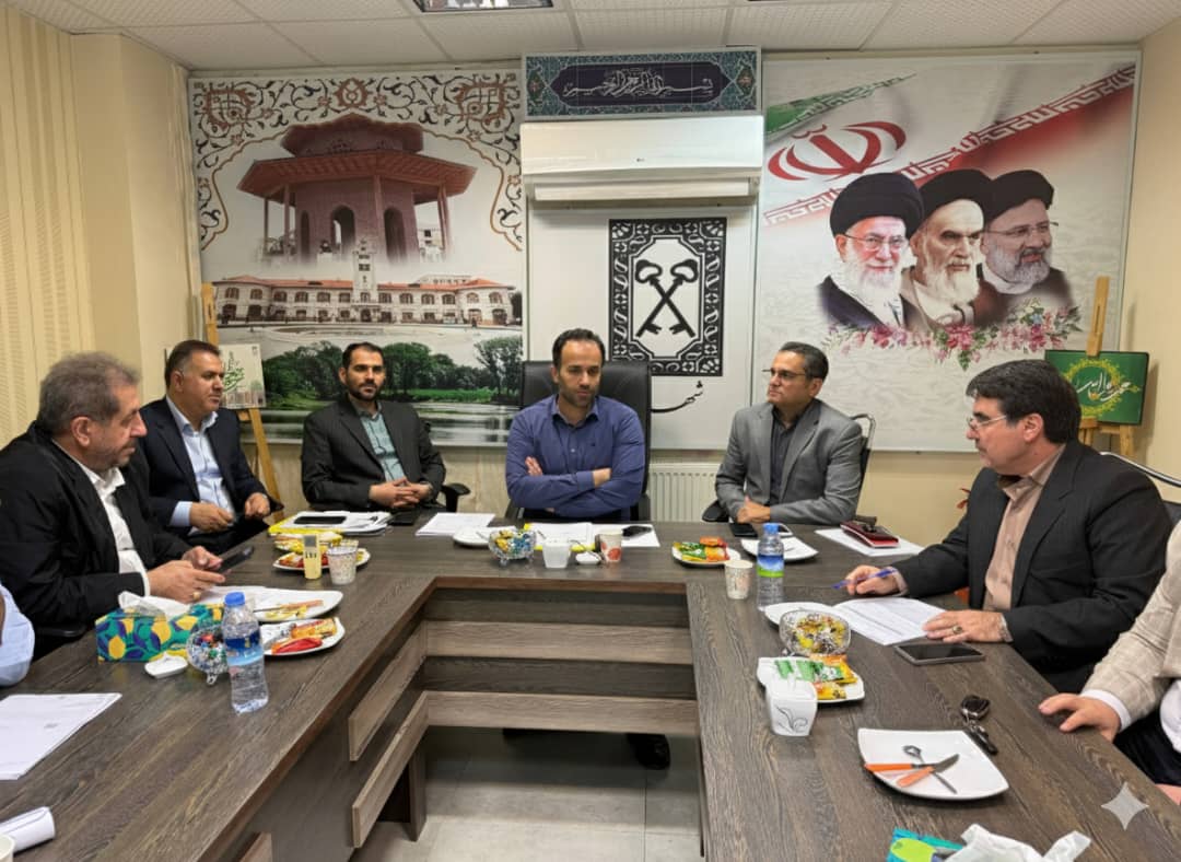 منطقه چهار در بخش گردشگری، ظرفیتهای ارزشمندی دارد /توسعه پایدار بدون حضور سرمایهگذاران بخش خصوصی ممکن نیست/باید جایگاه رشت را در میان شهرهای سرمایهپذیر ارتقا دهیم