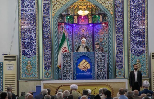 آگاهی‌بخشی و توجه به معیشت مردم از اولویت‌های اساسی مدیران است/تاکید خطیب جمعه رشت بر حمایت از پرستاران