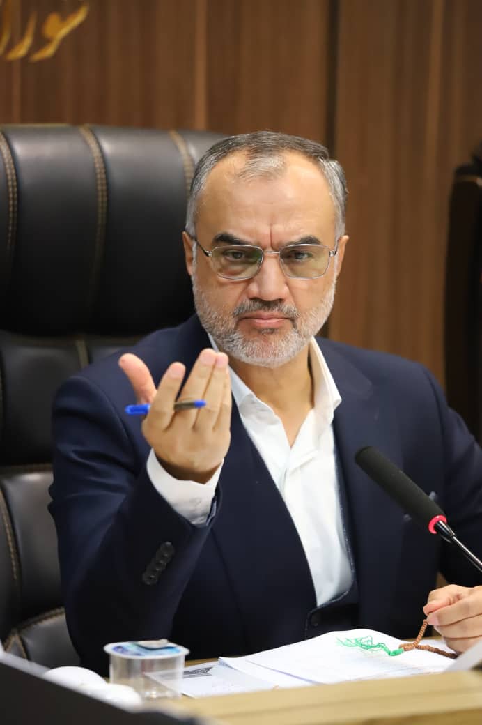 خدمت وظیفه است، نه ابزار تبلیغات/ رفتار قابل تحسین کارگرنیا رئیس شورای شهر رشت   