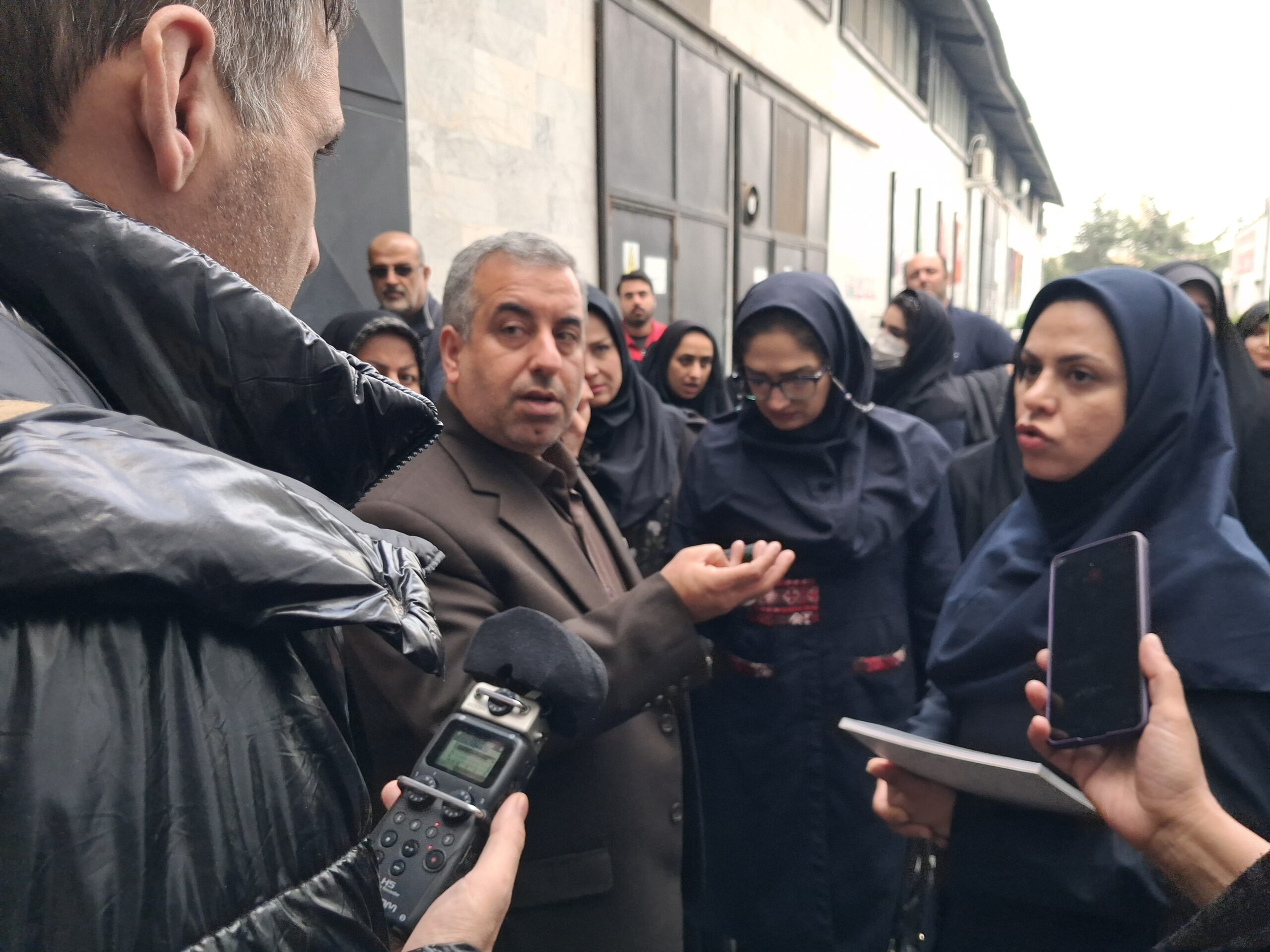 وقتی راویان پیشرفت تحریم ها را فرصت روایت میکنند / تولید در شرایط سخت اما پایدار/امید به تولید با وجود تحریم ها