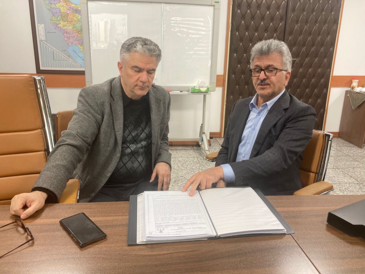 طرحهای بزرگ بیمارستانی گیلان روی میز معاون درمان وزارت بهداشت