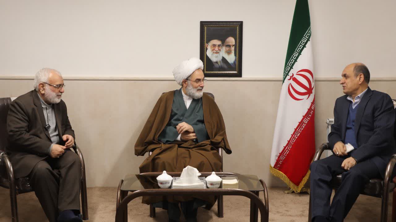 مسئله اصلی جامعه اصل نظام نیست،  بلکه رفع مشکلات معیشتی مردم‌ است