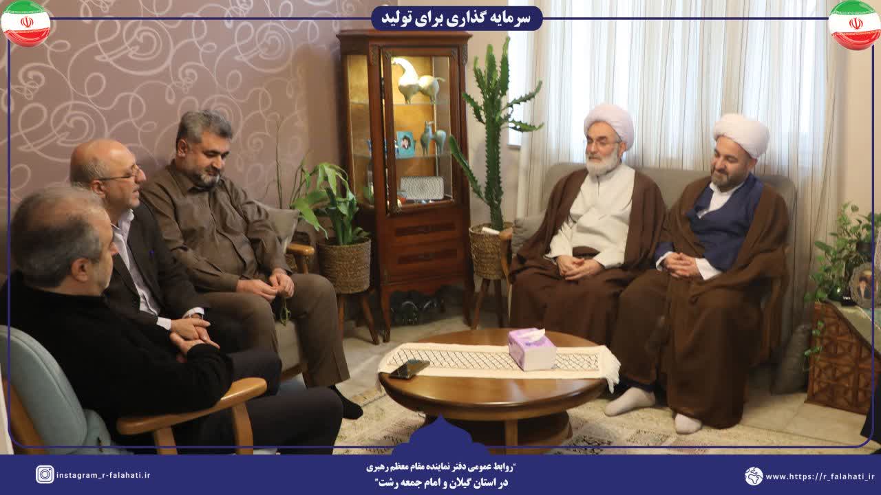 دیدار آیت‌الله فلاحتی با خانواده شهید دهه‌هشتادی امیرعلی لطیفی