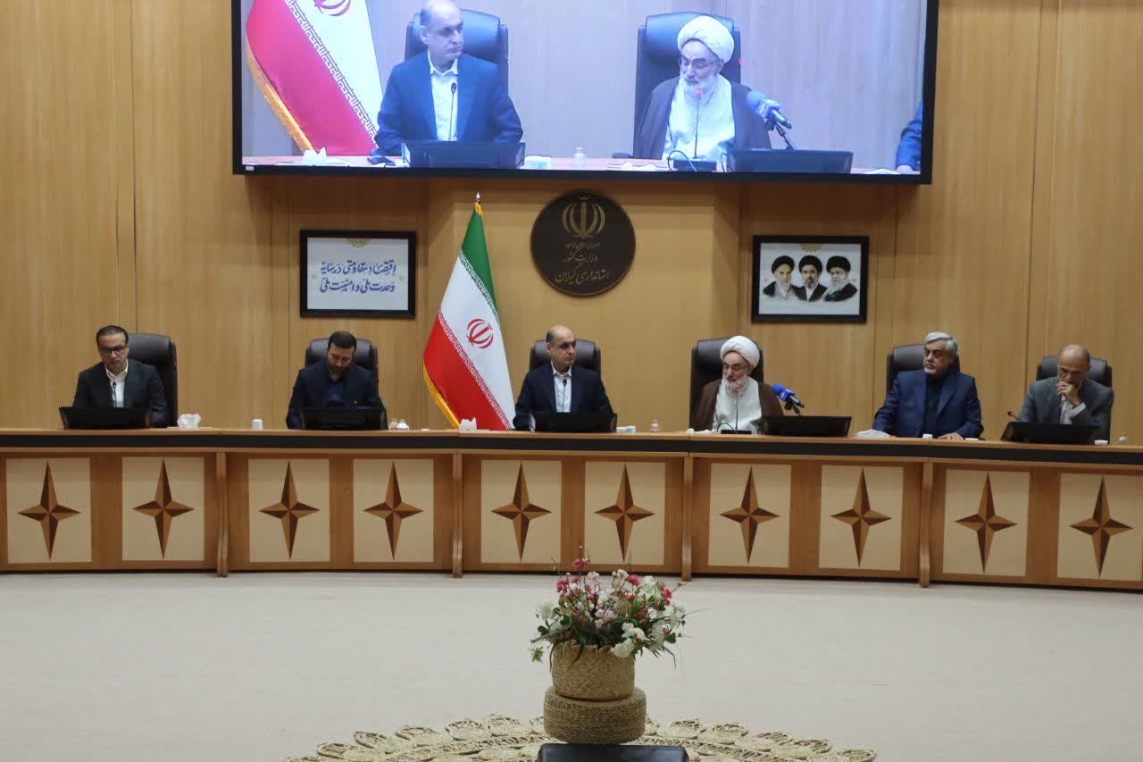 انتقاد آیت الله فلاحتی از پیچیدگی‌های اداری؛ مشکلات کسبه بازار سوخته سریع‌تر حل شود|حمایت از بازاریان خسارت‌دیده رشت وظیفه همه دستگاه‌هاست