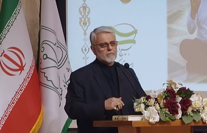 زرین: نباید ذخایر استراتژیک نظام را با تحلیل های غلط به حراج گذاشت