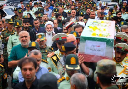 شهیدی که زندگی بخشید؛حضرت آیتالله فلاحتی بر پیکر شهید امنیت نماز اقامه کرد شهیدی که زندگی بخشید؛حضرت آیتالله فلاحتی بر پیکر شهید امنیت نماز اقامه کرد