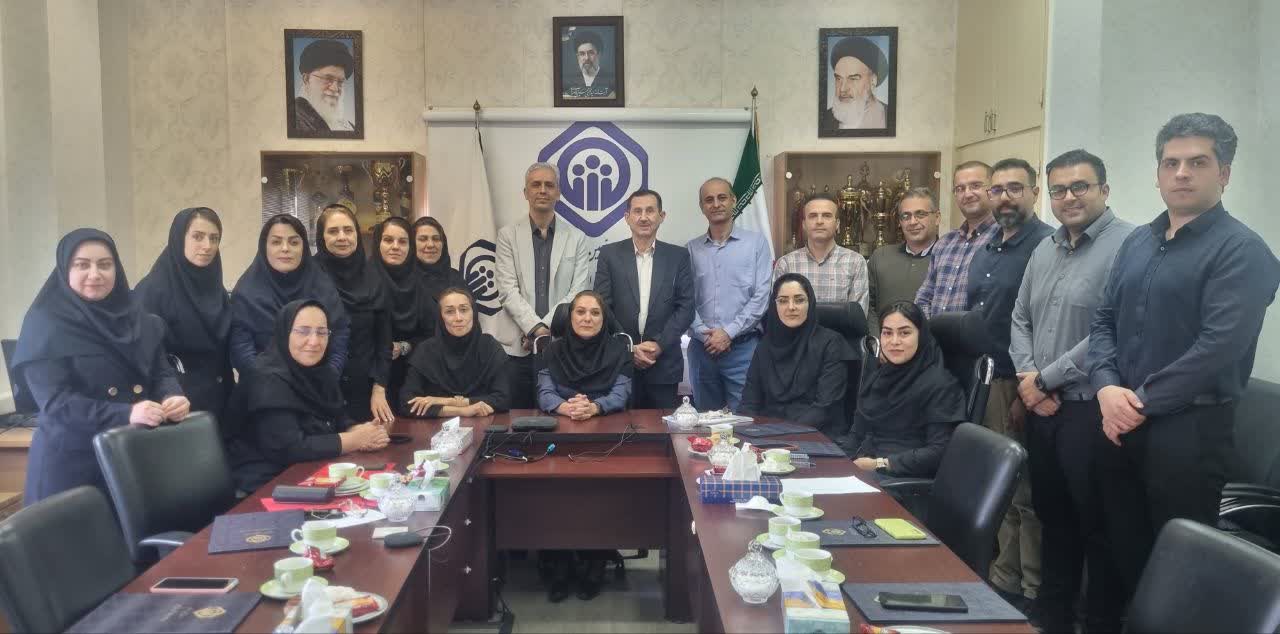 نشست هم اندیشی و تقدیر مدیر درمان تامین اجتماعی گیلان از متخصصان فناوری اطلاعات