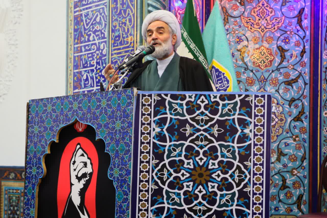 خون رهبر شهید، آسایش را از قاتلان خواهد گرفت|خلیج‌فارس را برای متجاوزان آمریکایی جهنم کنید