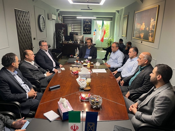 مدیرکل محیط زیست سازمان شهرداری‌ها با شهردار رشت دیدار کرد/ تأکید بر همکاری برای حل معضلات پسماند و توسعه زیرساخت‌های شهری
